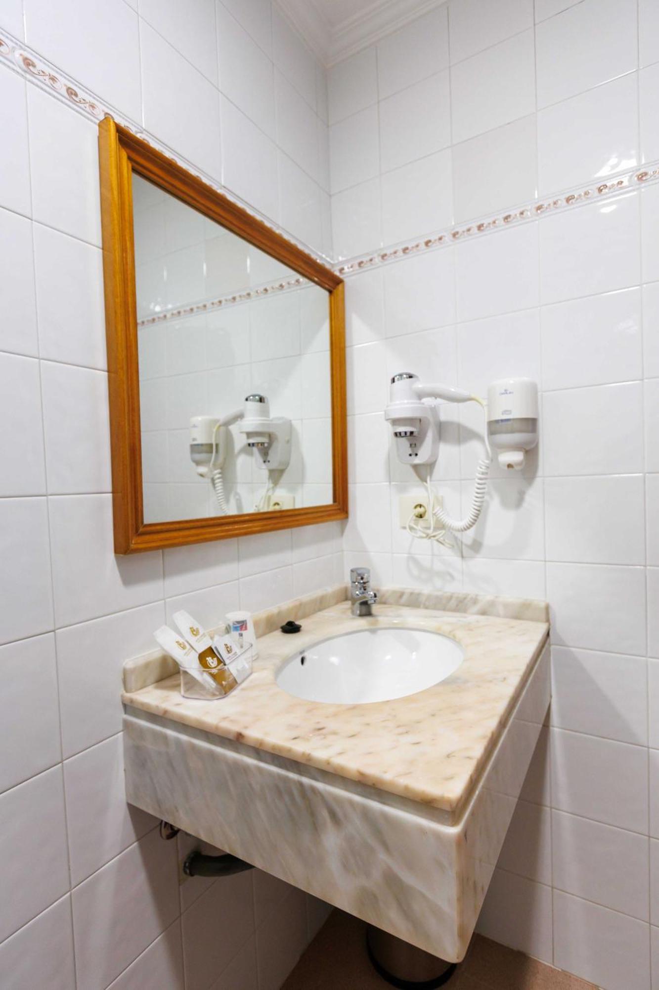 Hotel O Cruceiro Кальдас-де-Рейс Екстер'єр фото